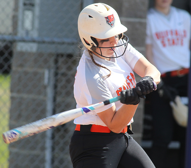 SUNYAC Game of the Week: Bengals Battle to Beat Oneonta