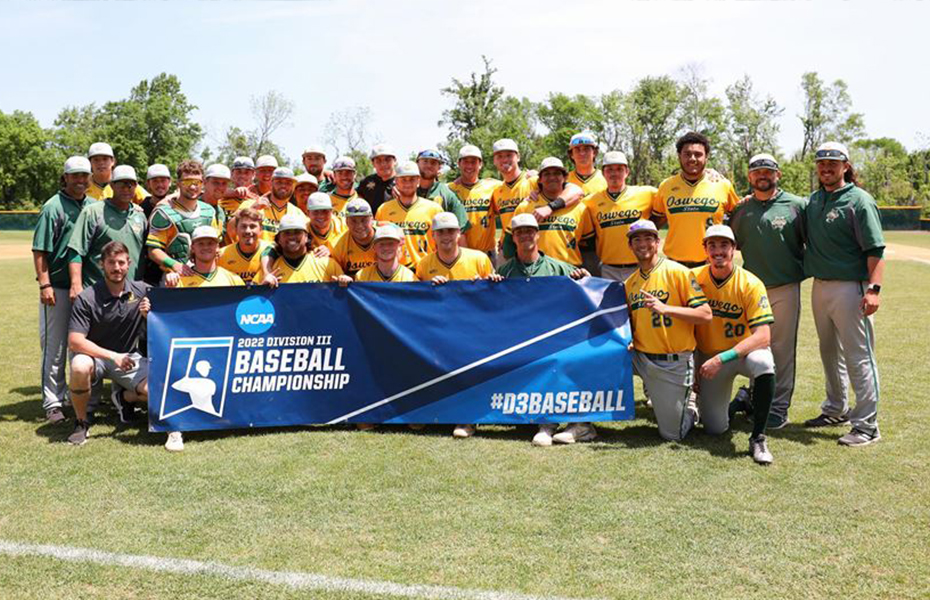 Oswego Baseball Moves On to Super Regionals!!