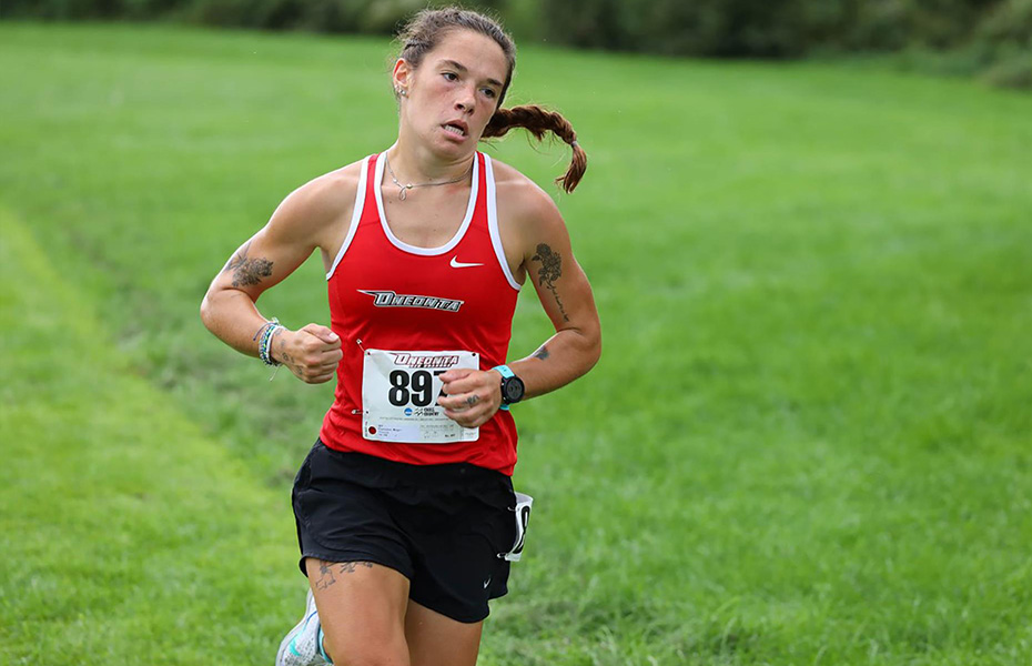 Francoeur Earns PrestoSports Women's Cross Country Runner of the Week Honors