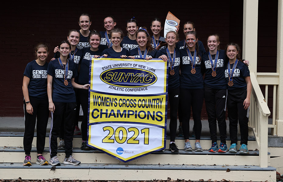 Geneseo Takes 2021 SUNYAC Women's Cross Country Crown