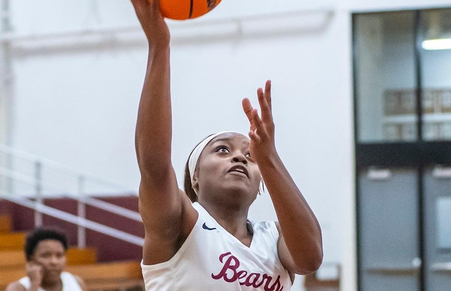 Howard Named SUNYAC Women's Basketball Athlete of the Week