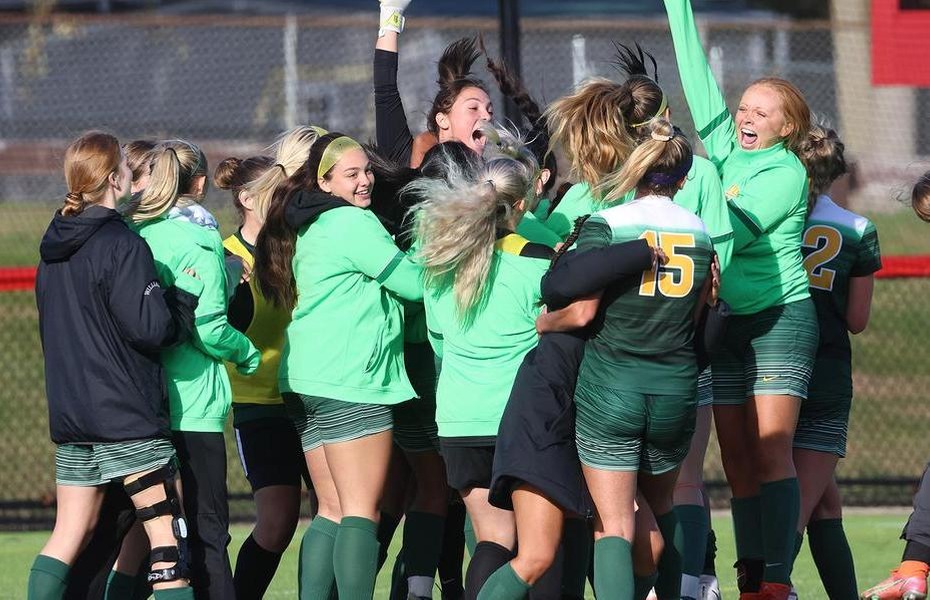 New Paltz and Oswego Move on to SUNYAC Women's Soccer Semifinals