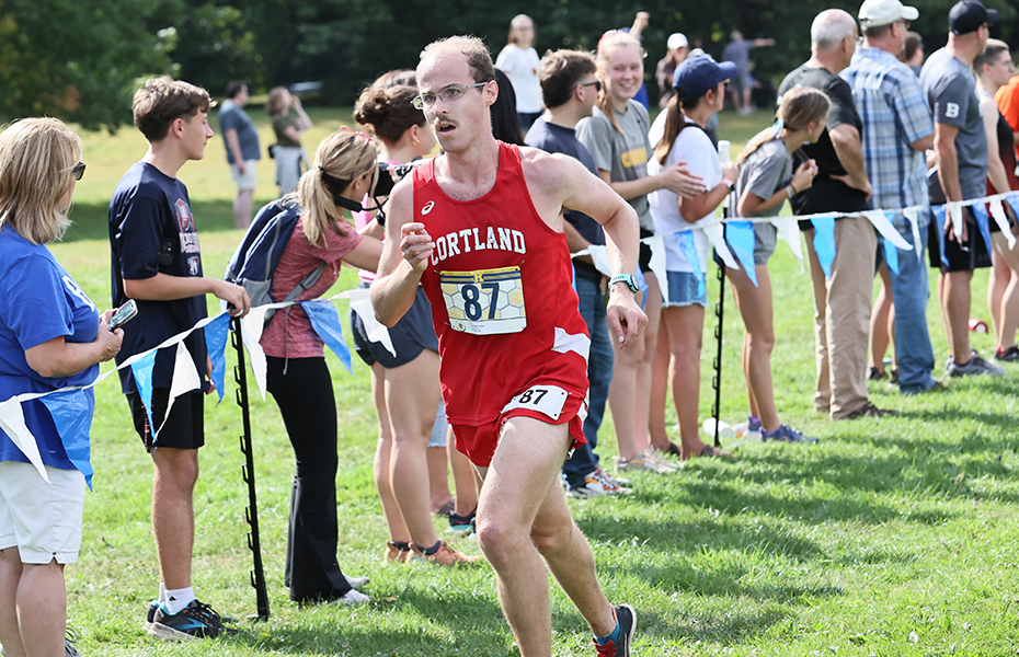 Schreiber Named 2024 SUNYAC Men's Cross Country Scholar Athlete of the Year