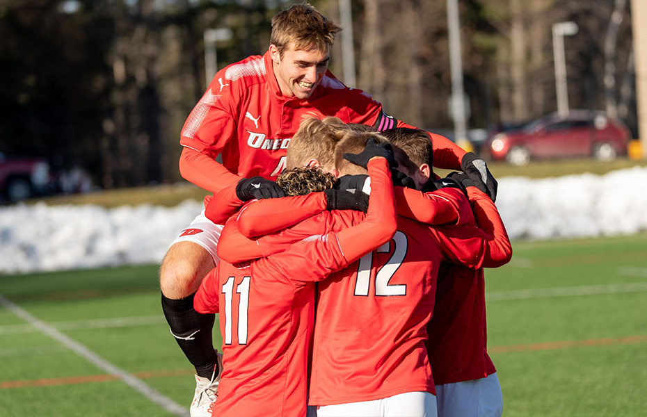 Hernandez lifts Oneonta men's soccer past Babson in overtime
