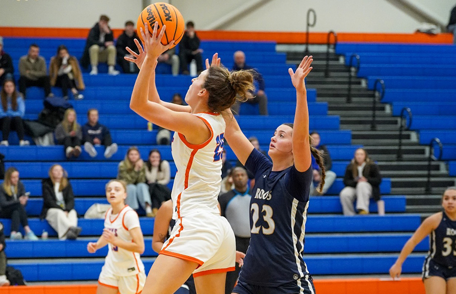 Korzekwinski Recognized as SUNYAC Women's Basketball Athlete of the Week