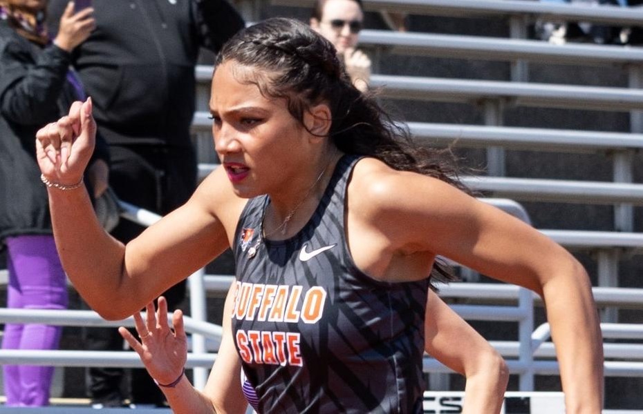 Sawyer and Montgomery Named SUNYAC Women's Track & Field Athletes of the Week