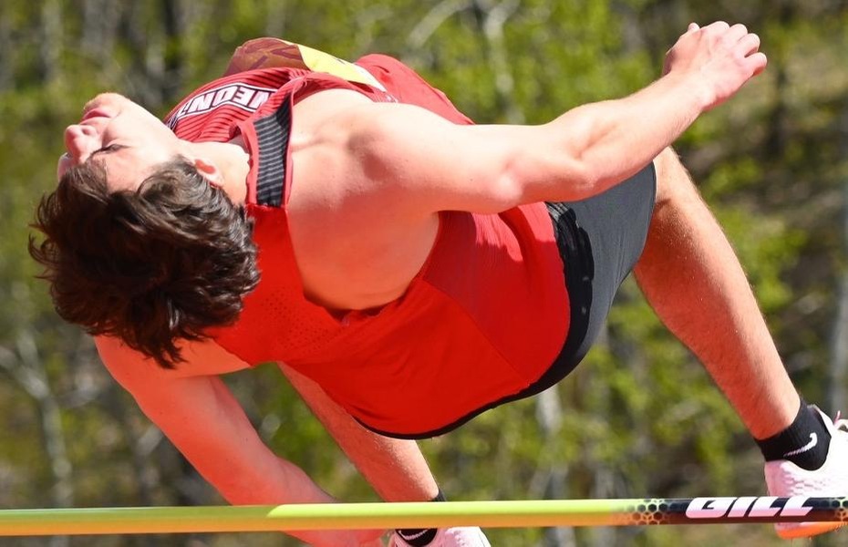 Aidan Kelly Named SUNYAC Men's Indoor Field Athlete of the Week